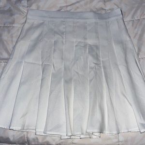White pleated tennis skirt